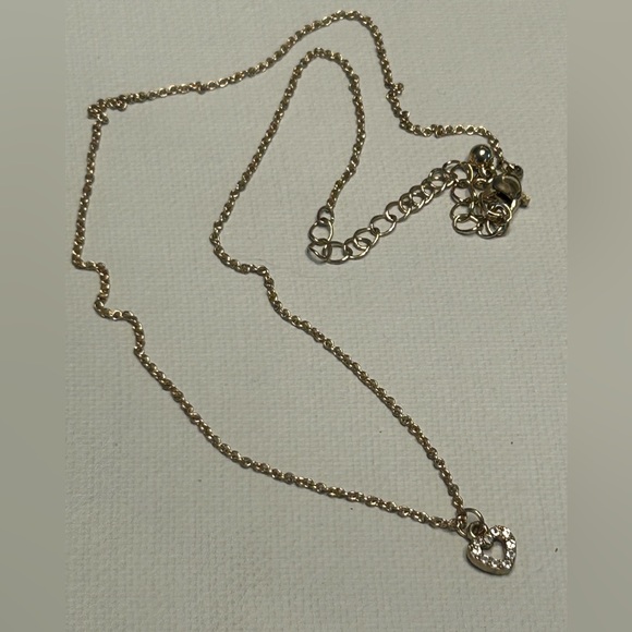 Small Heart Rhinestone Pendant With Chain - Picture 4 of 6